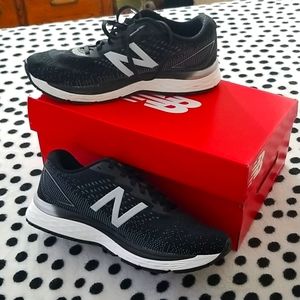 Men's 2E Wide New Balance